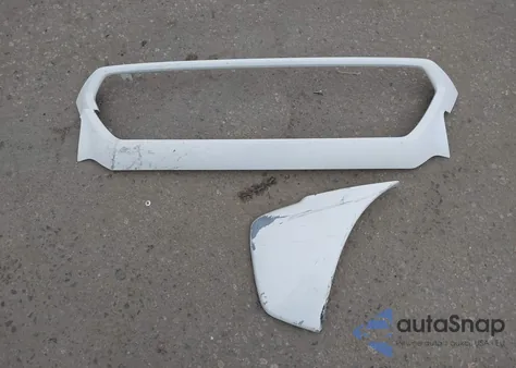 2014 Toyota Tacoma Base V6 z USA, uszkodzony, nr VIN 3TMMU4FN0EM068450